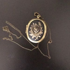 Locket
